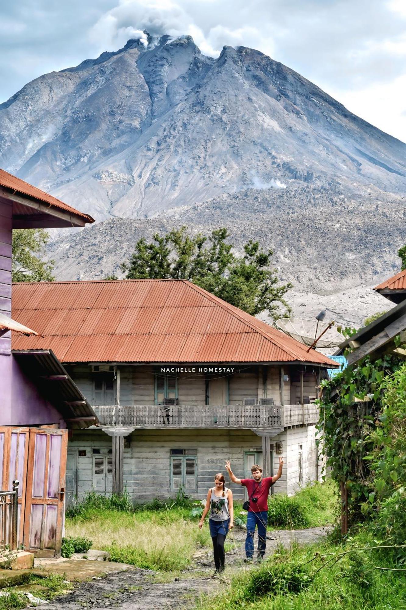 Nachelle Homestay Берастаги Екстериор снимка